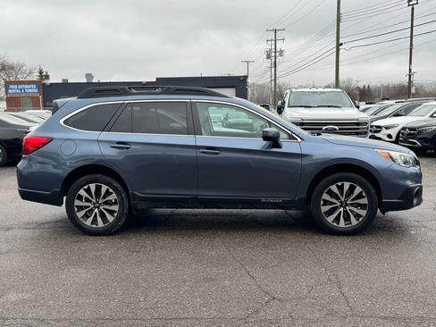 Used 2015 Subaru Outback 2.5i Limited image 4