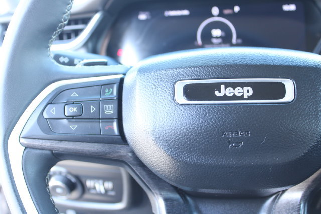 Used 2023 Jeep Grand Cherokee L Limited RWD image 19