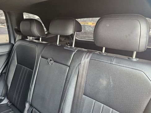 Used 2024 Volkswagen Tiguan SE R-Line image 31