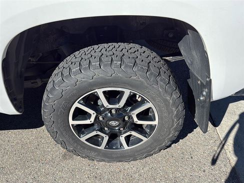 Used 2019 Toyota Tundra SR5 w/ TRD Off Road Package image 4