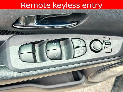 Used 2023 Nissan Kicks SV w/ Exterior Package FWD image 17