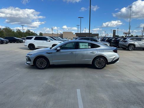 New 2026 Hyundai Sonata Limited image 8