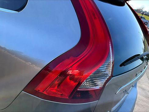 Used 2016 Volvo XC60 T5 Premier image 32