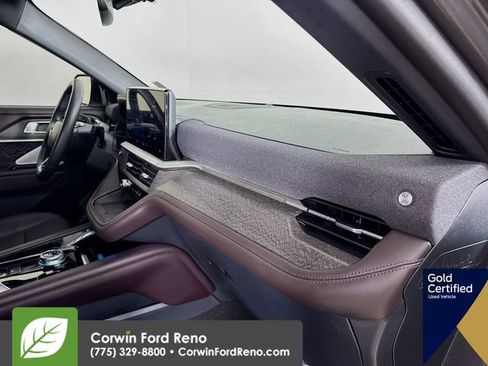 Certified 2025 Ford Explorer Platinum w/ LUX Leather Package image 36