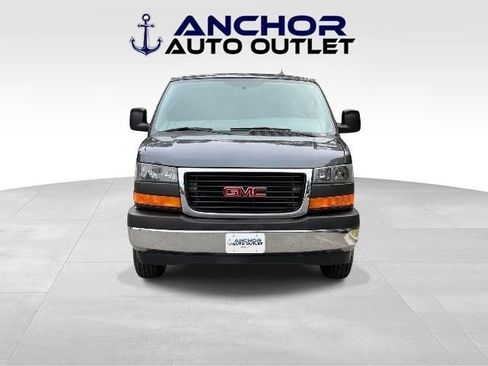 Used 2017 GMC Savana 2500 LT w/ LT Preferred Equipment Group RWD image 2