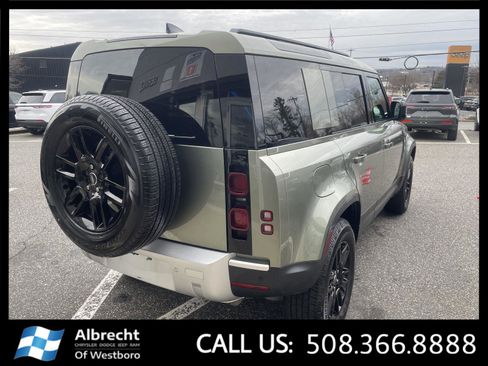 Used 2025 Land Rover Defender 110 S image 5