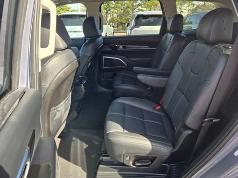 Used 2022 Kia Telluride EX w/ EX Premium Package image 31