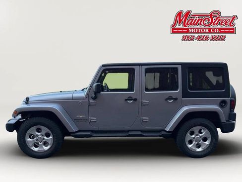 Used 2013 Jeep Wrangler Unlimited Sahara w/ Connectivity Group AWD/4WD image 4
