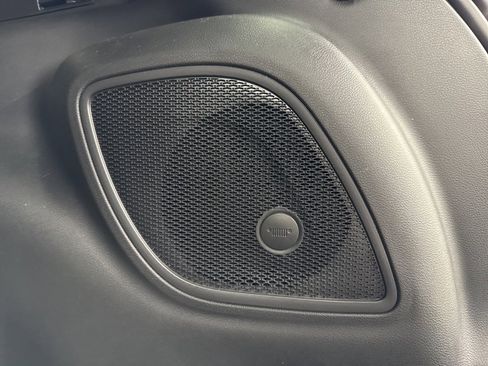 New 2025 Jeep Compass Limited w/ Sun & Sound Group image 10