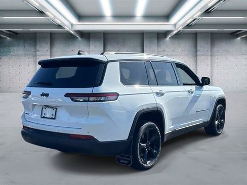 Used 2024 Jeep Grand Cherokee L Laredo AWD/4WD image 5