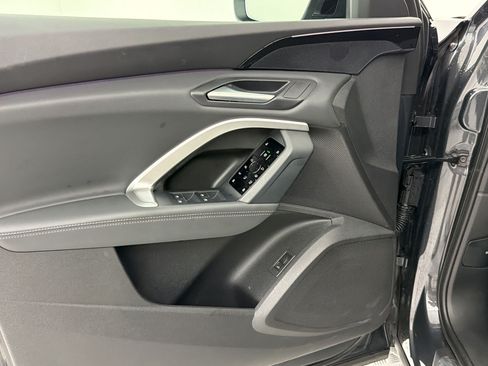 Certified 2025 Audi Q5 Premium w/ Convenience Package AWD/4WD image 14