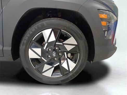 Certified 2024 Hyundai Kona SEL image 30
