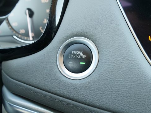 Used 2020 Cadillac XT5 Premium Luxury image 25