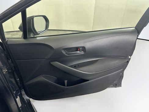 Used 2023 Toyota Corolla LE image 30