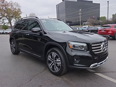 Certified 2025 Mercedes-Benz GLB 250 4MATIC image 7