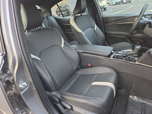 Used 2025 Toyota Camry SE image 23