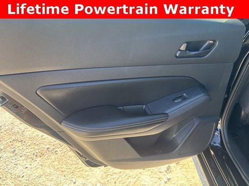 Used 2024 Nissan Altima 2.5 SV image 12