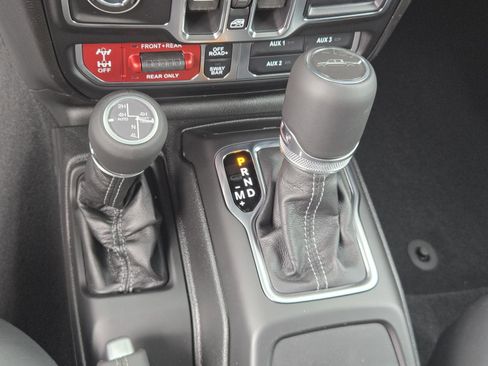 New 2026 Jeep Gladiator Rubicon image 18