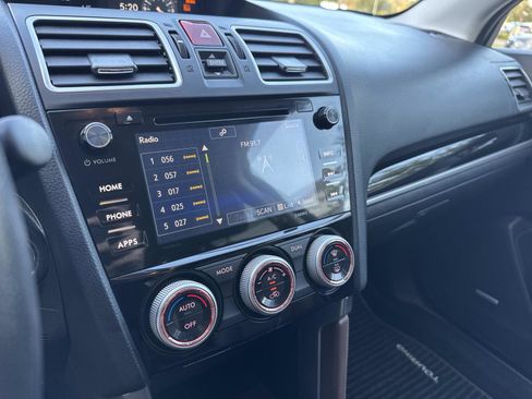 Used 2017 Subaru Forester 2.5i Touring image 22