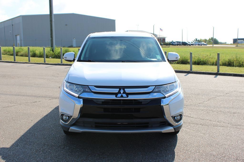 Used 2018 Mitsubishi Outlander SE FWD image 4