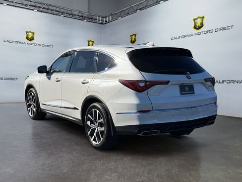 Used 2023 Acura MDX FWD w/ Technology Package image 3