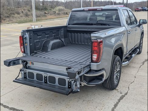 New 2026 GMC Sierra 1500 SLE w/ X31 Off-Road Package AWD/4WD image 13