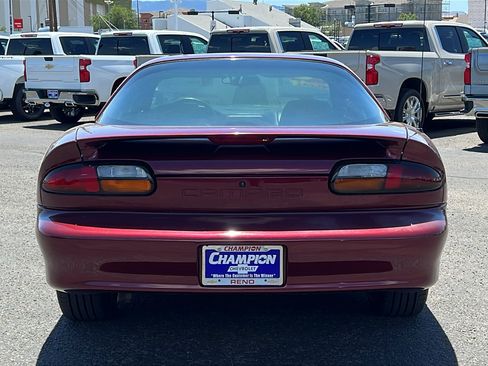 Used 2000 Chevrolet Camaro LT w/ Preferred Equipment Group 1 RWD image 6