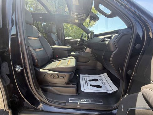 Used 2023 GMC Yukon AT4 w/ AT4 Premium Package AWD/4WD image 30