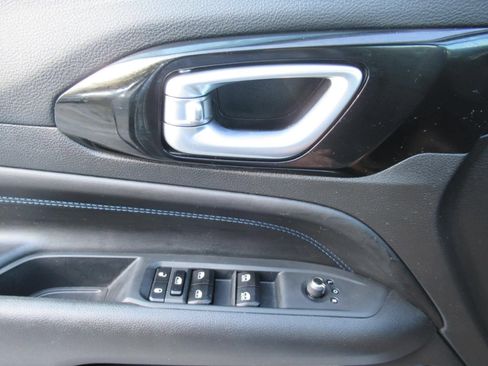 Certified 2026 Jeep Compass Limited AWD/4WD image 21