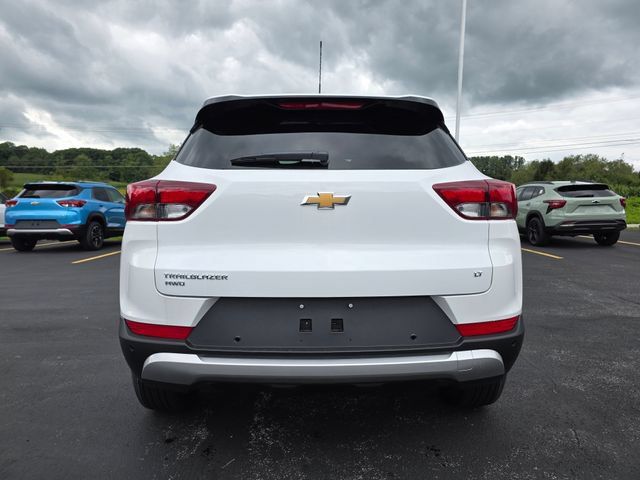 New 2026 Chevrolet TrailBlazer LT w/ LT Cold Weather Package AWD/4WD image 3