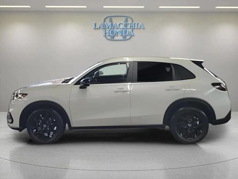 Used 2023 Honda HR-V Sport image 2