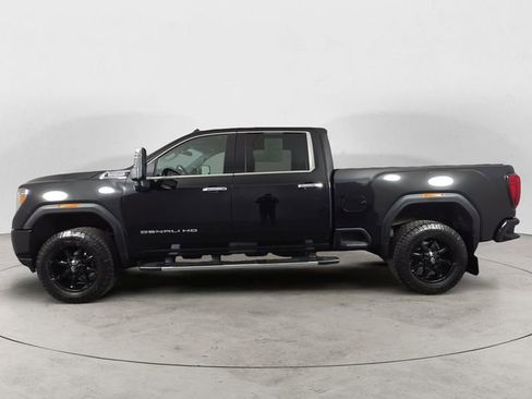 Used 2022 GMC Sierra 3500 Denali AWD/4WD image 2