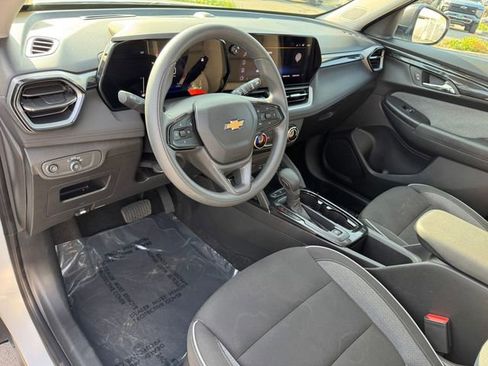 Certified 2025 Chevrolet TrailBlazer LS image 14