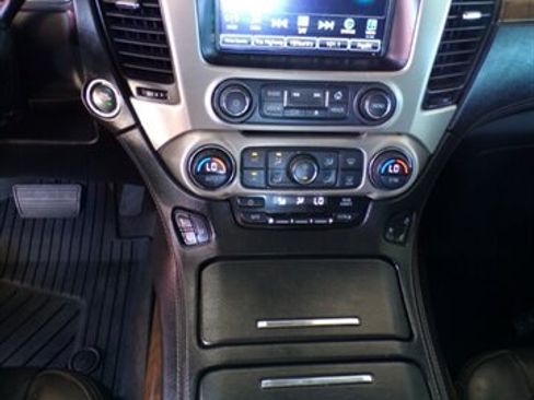 Used 2019 GMC Yukon XL Denali w/ Denali Ultimate Package AWD/4WD image 30
