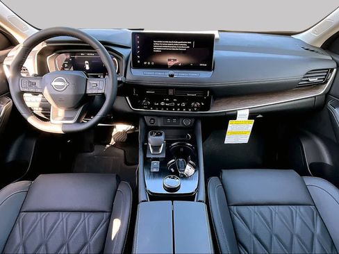 New 2026 Nissan Rogue Platinum w/ Platinum Premium Package AWD/4WD image 5