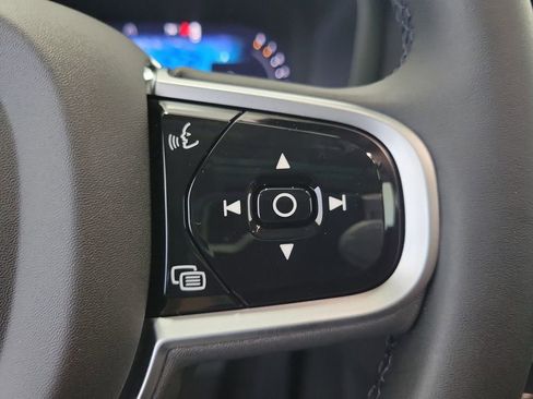 New 2026 Volvo V60 B5 Cross Country Plus w/ Protection Package Premier image 24