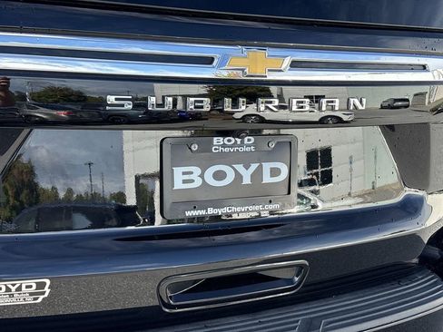 Certified 2024 Chevrolet Suburban LS image 32