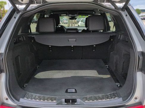 Used 2023 Land Rover Discovery Sport SE R-Dynamic AWD/4WD image 13