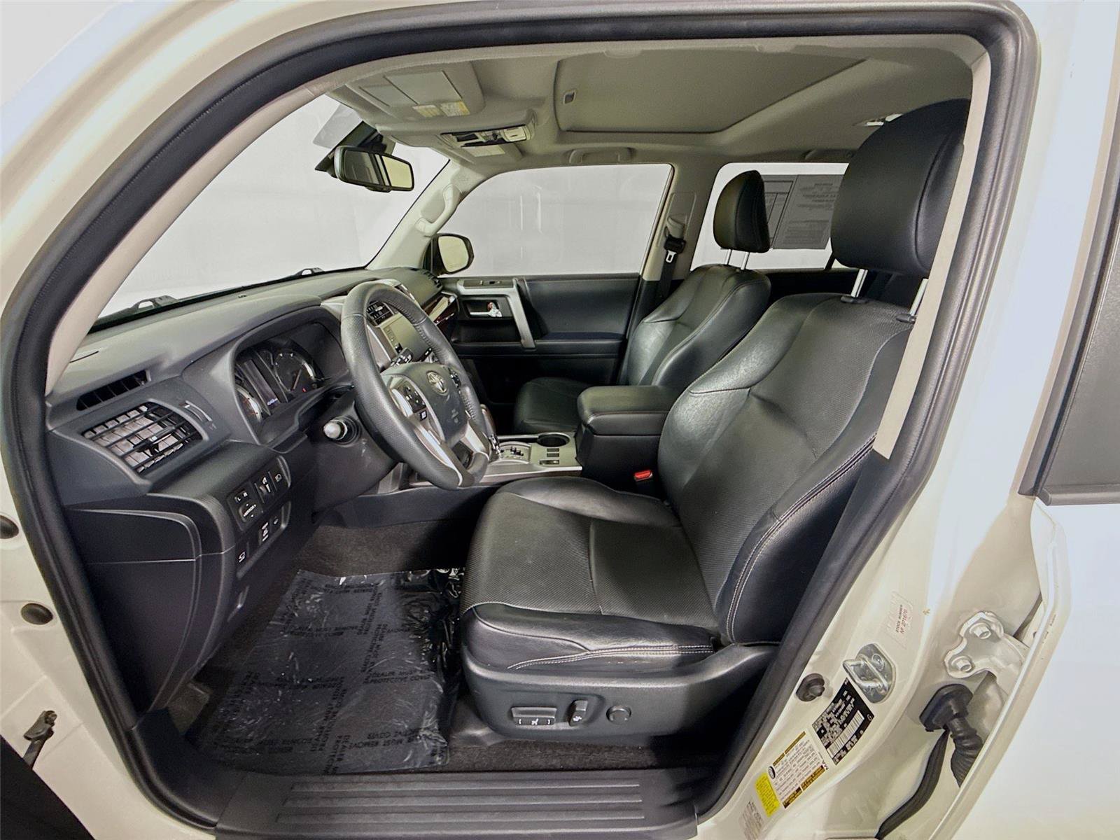 Used 2022 Toyota 4Runner Limited RWD image 2