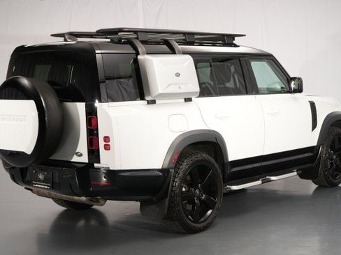 Used 2023 Land Rover Defender 130 X-Dynamic SE AWD/4WD image 11