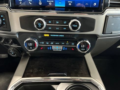 Certified 2022 Ford F250 Lariat w/ Chrome Package AWD/4WD image 25