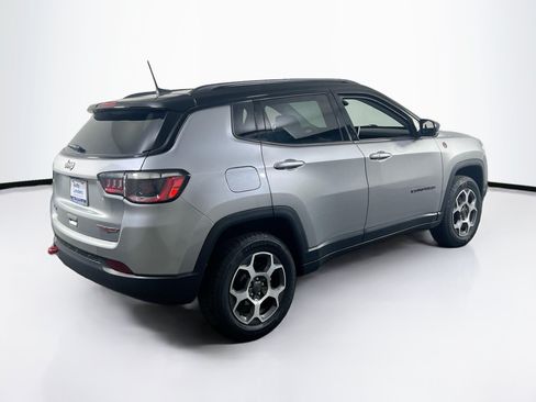 Used 2022 Jeep Compass Trailhawk w/ Sun and Sound Group AWD/4WD image 5