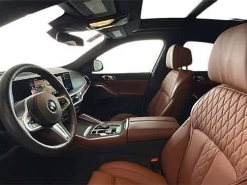 Used 2026 BMW X6 xDrive40i image 4