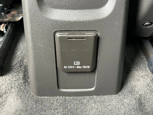 Used 2017 Buick Encore Essence AWD/4WD image 35