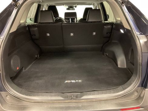 Used 2023 Toyota RAV4 XLE Premium AWD/4WD image 9