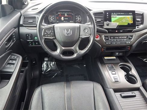 Used 2022 Honda Passport TrailSport image 11