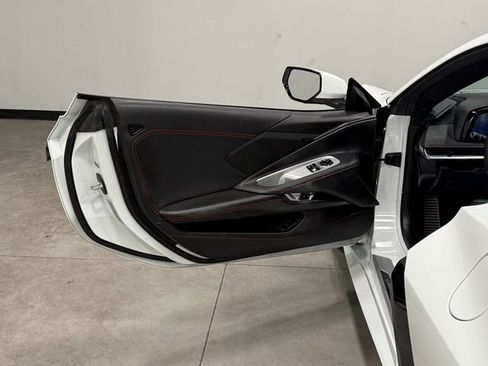 Used 2022 Chevrolet Corvette Stingray Coupe w/ Z51 Performance Package RWD image 13