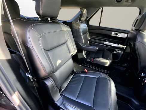 Used 2023 Ford Explorer Limited w/ Hybrid Equipment Group 310A image 17