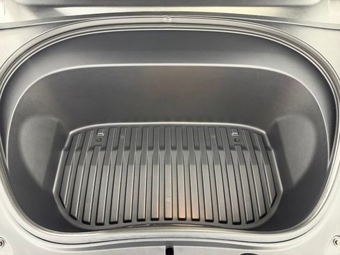 Used 2025 Tesla Model 3 Long Range RWD image 35