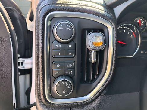 Used 2020 Chevrolet Silverado 1500 RST image 17